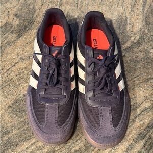 Adidas Predator Freestyle Aurora Black Alumina Turbo Men’s Size 7.5 / 8.5W